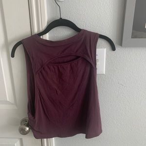 Lulu crop top